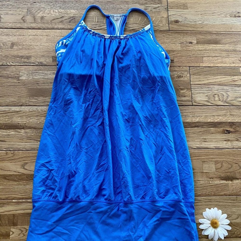 Lululemon Tank With Attached‎ Bra Size 6